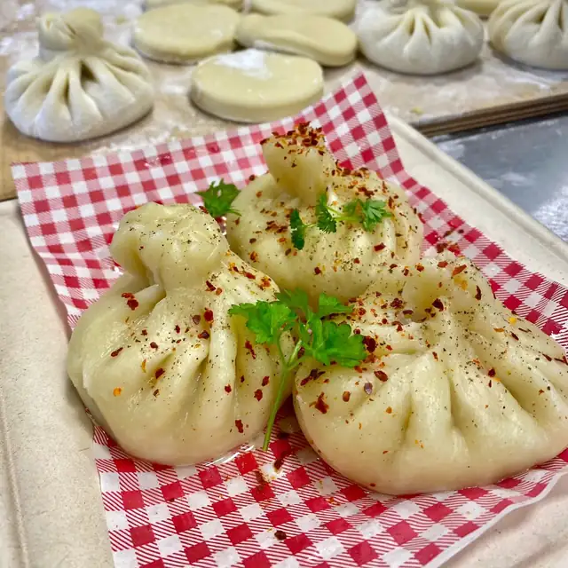 Pierogi lepione na miejscu