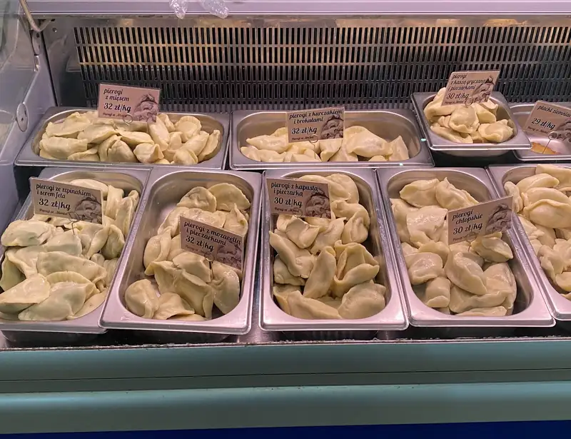 Lada z pierogami na wagę